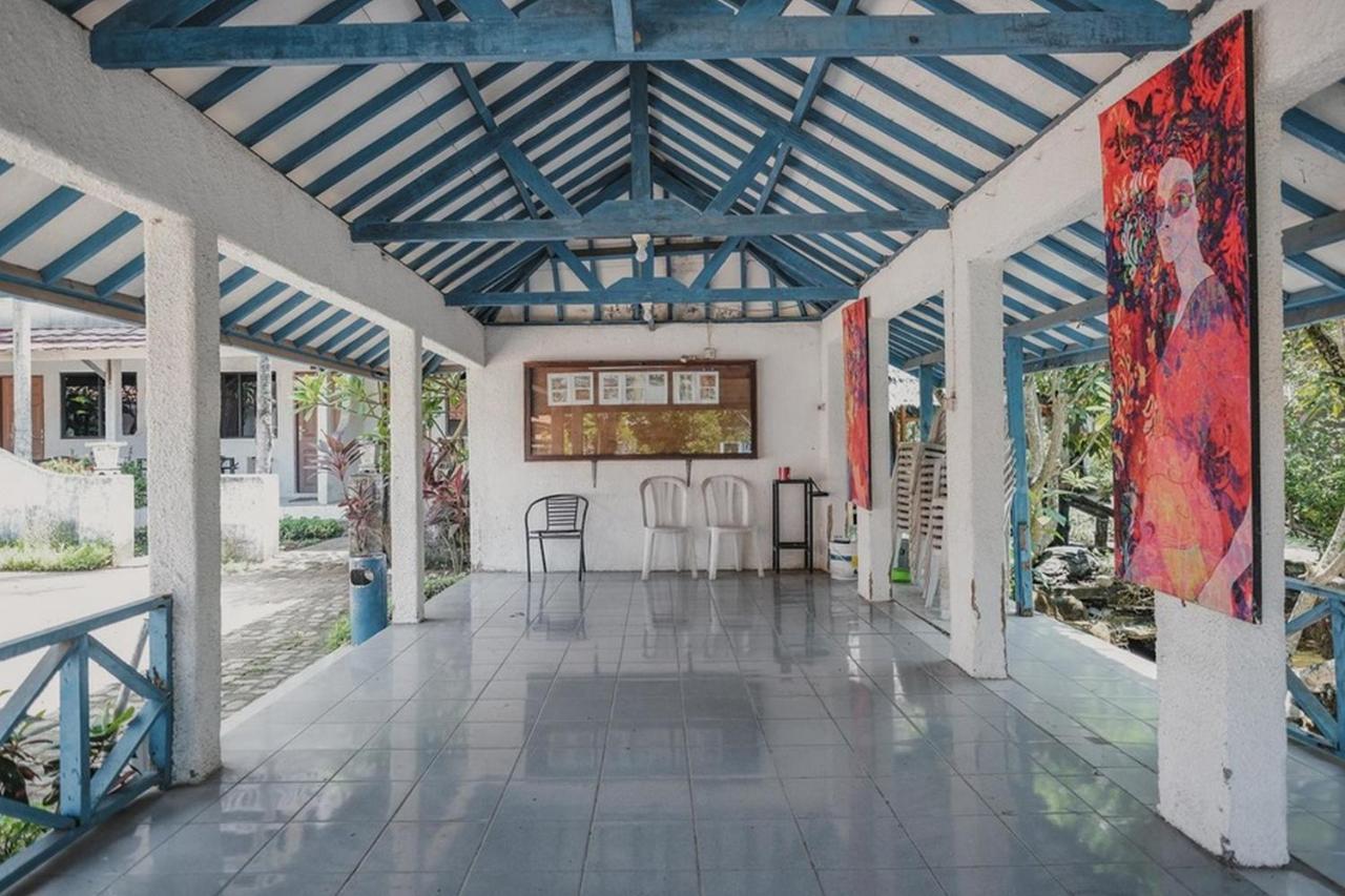Hôtel Reddoorz Near Pantai Florida Anyer à Serang Extérieur photo