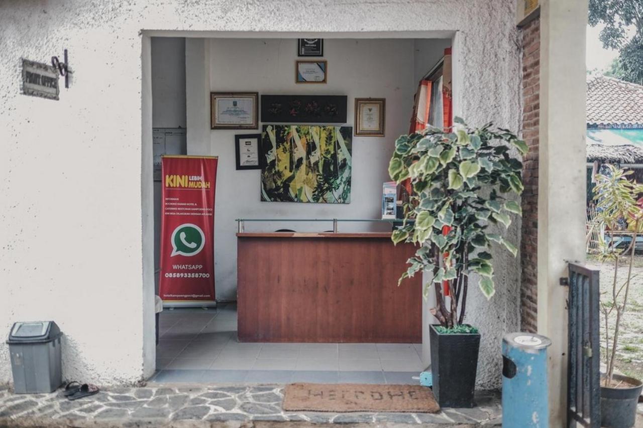 Hôtel Reddoorz Near Pantai Florida Anyer à Serang Extérieur photo
